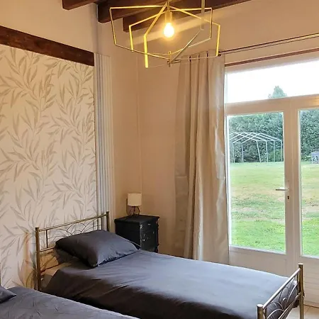 Holiday home Le Clos Des Chenes Rouges Corrobert