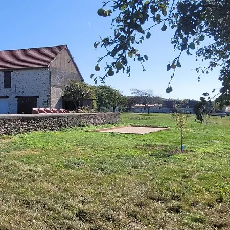 Le Clos Des Chenes Rouges